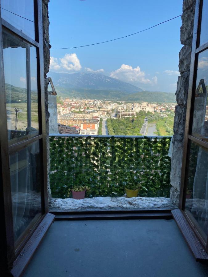Aria Baci Guest House Berat Bagian luar foto
